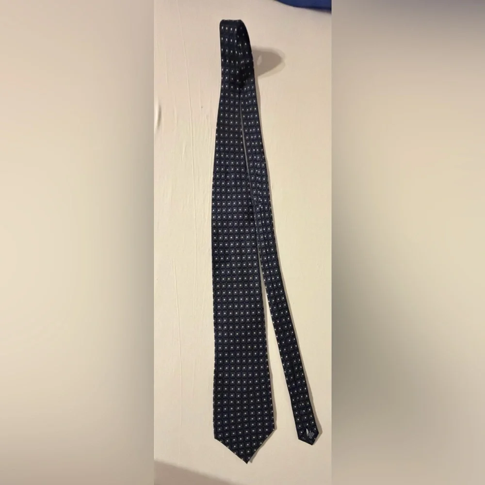 Nautica Men's Dark Blue Checkered Silk Tie